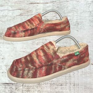 Sanuk Calichill Burgundy Slip Ons Women’s Size 11